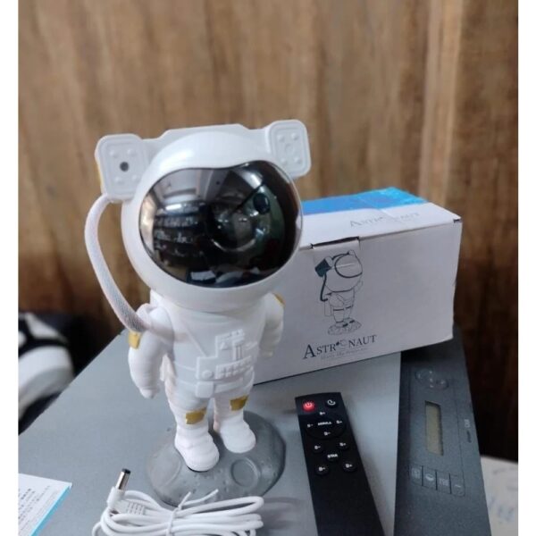 ASTRONAUT ROBOT LIGHT